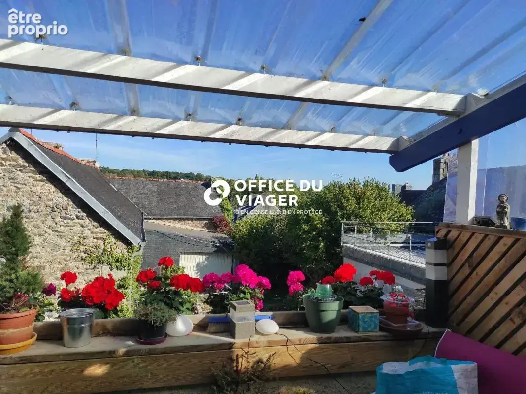 Ensemble immobilier - 1 appartement + 1 local commercial - 126,10 m² - photo 16