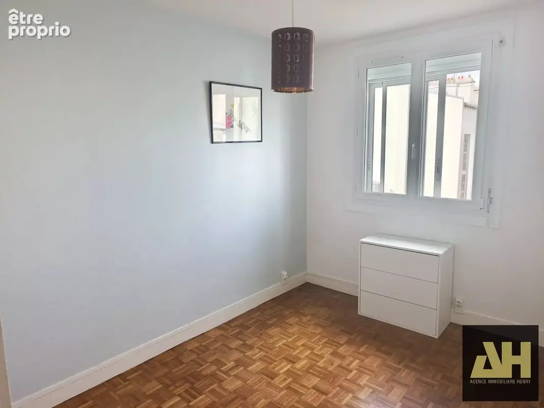 Rare - centre ville - appartement t4 de 71 m2 avec ascenseur et balcon - parfait état - photo 7