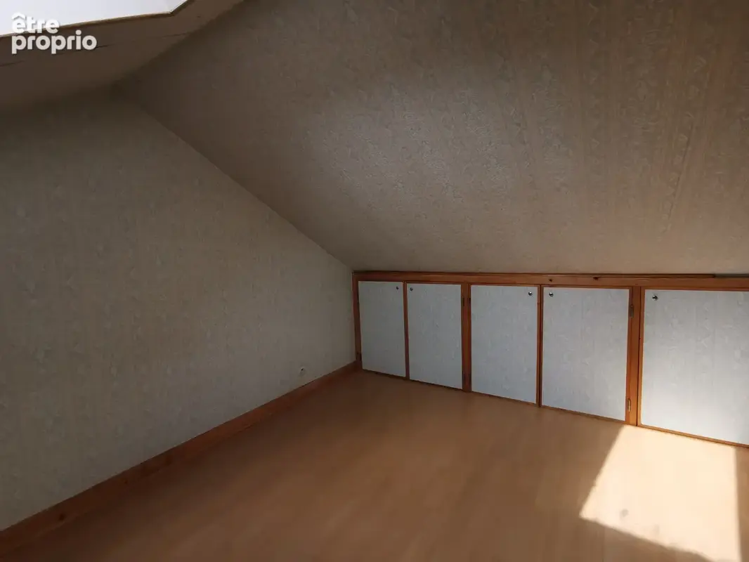 BAYEUX   Pavillon 4 chambres avec garage et jardin - photo 7