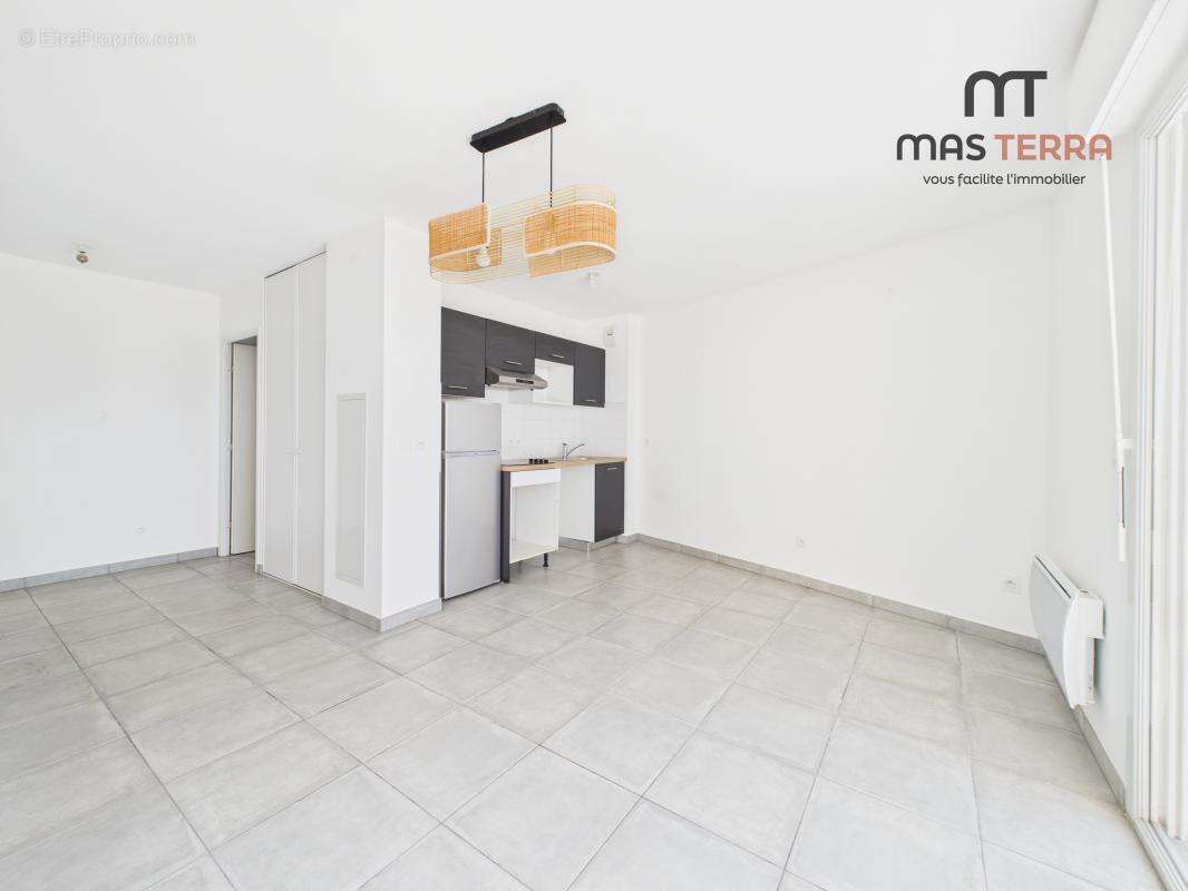 Appartement à CHATEAUNEUF-GRASSE