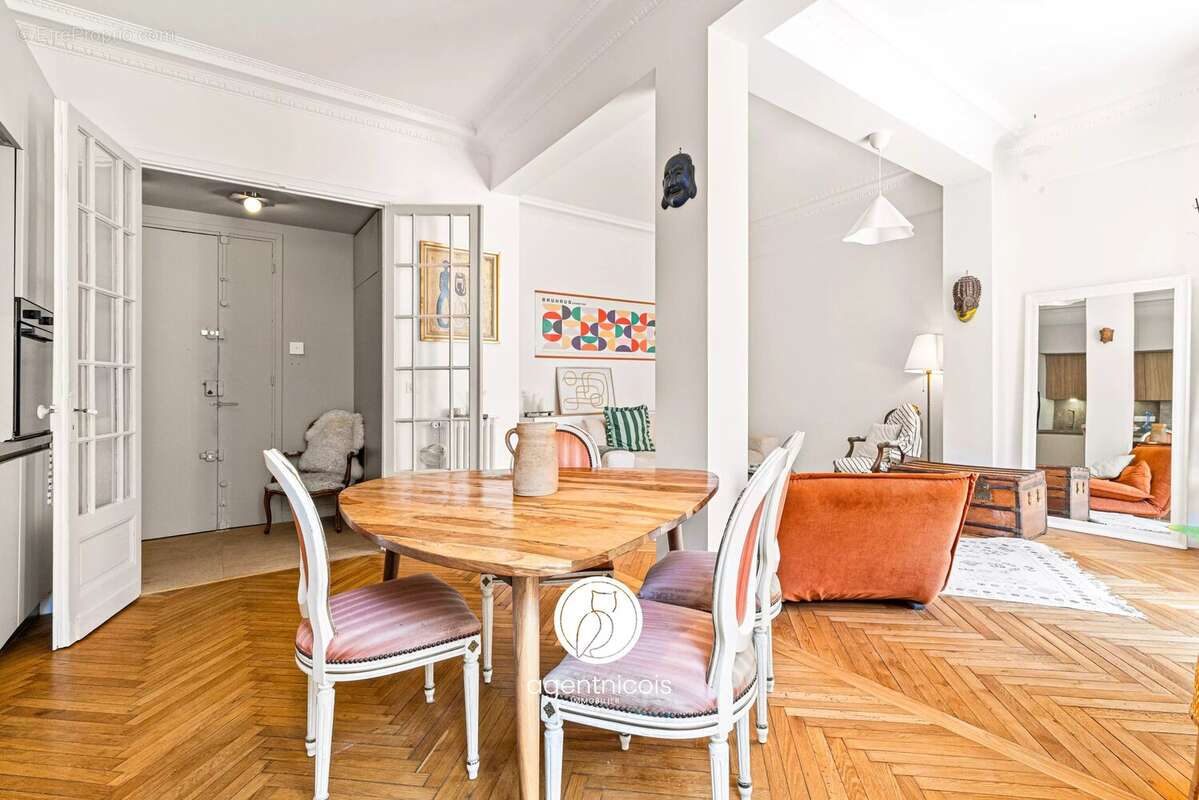 Nice // libération : 2 pièces / entièrement rénové / bourgeois / exceptionnelle terrasse - photo 18