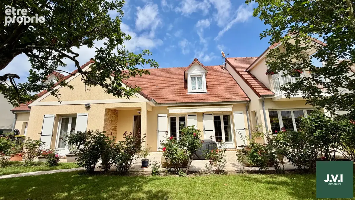 Maison à GROSLAY