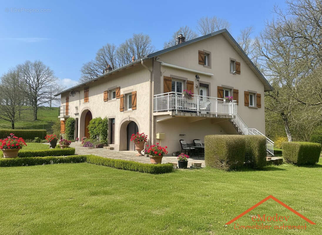 Maison à BEAUMENIL