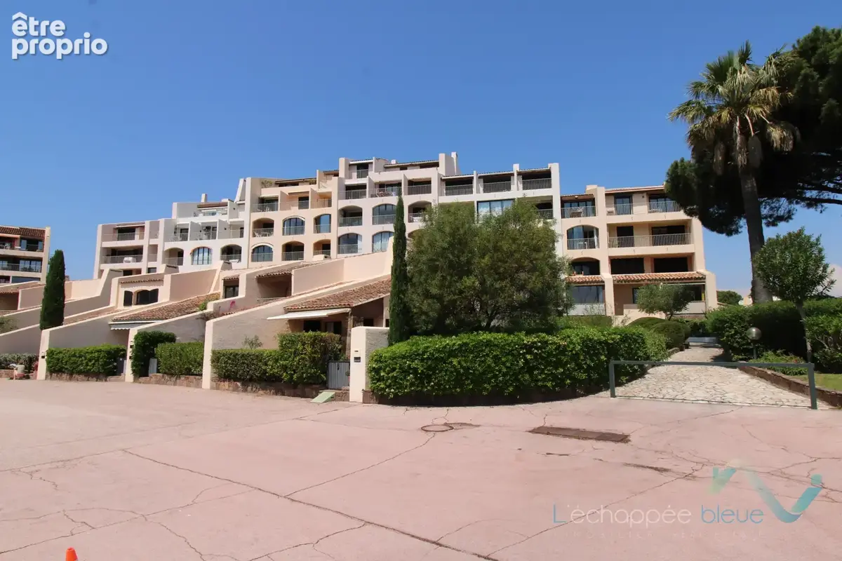 Vente appartement T2 aux Marines de Cogolin, à 4 km de Saint-Tropez - photo 10