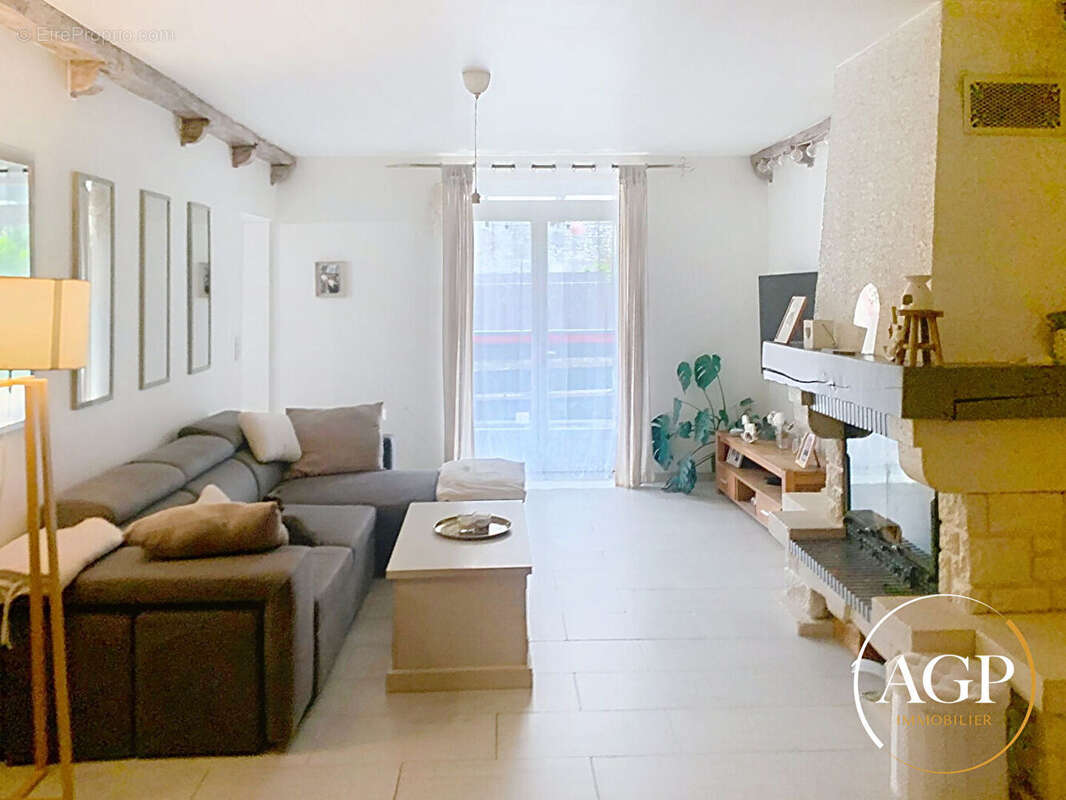 Maison ancienne, 3 chambres, Grange - photo 4