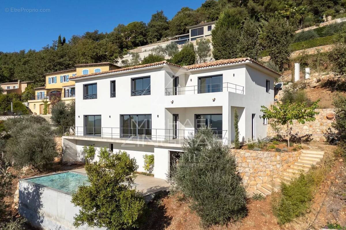 Maison à SPERACEDES