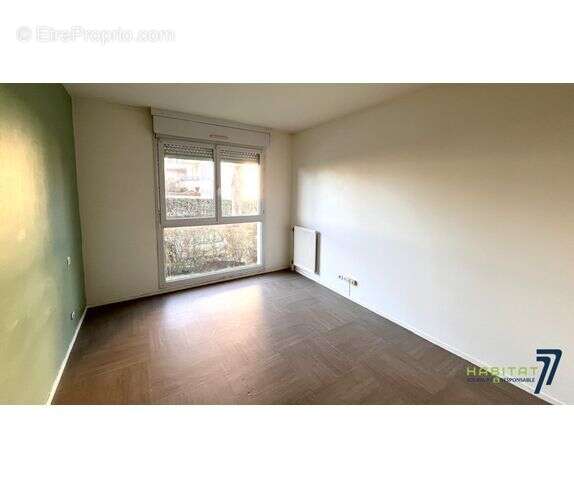 Appartement 69 m² à Magny-Le-Hongre  - photo 9