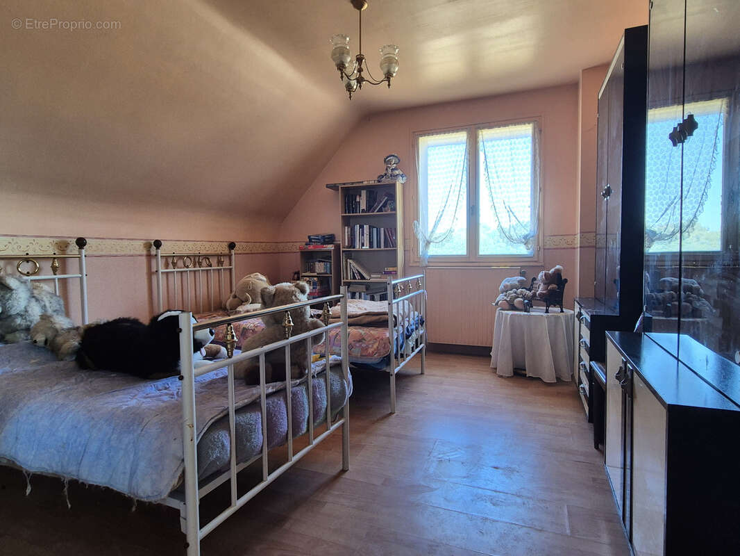 Maison 4 chambres de 129 m2 à Sévérac sur 4486 m2 de terrain. - photo 8