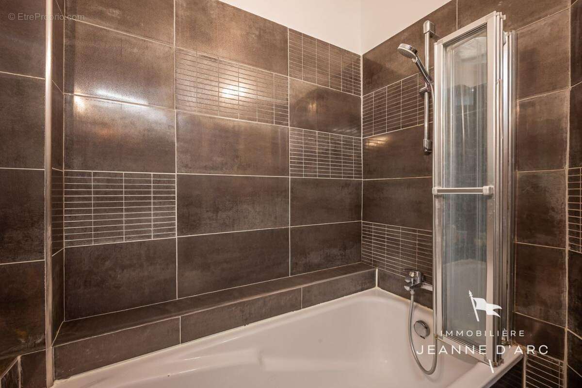 Appartement à VERSAILLES