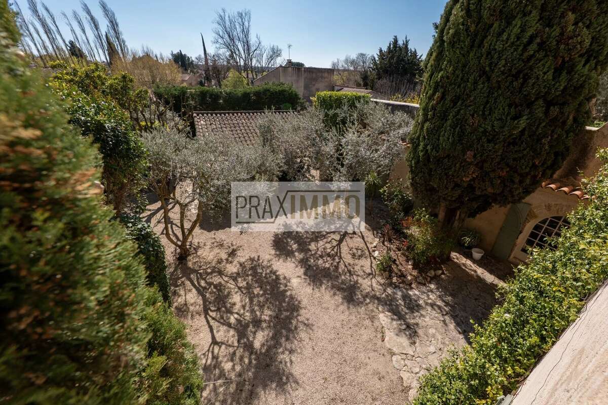 427 m² à Mazan  - photo 7