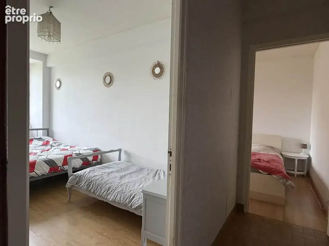 Maison plain pied, 150 m2, 3 chambres, dépendances, cave. Terrain clos de 1227 m2 - photo 12