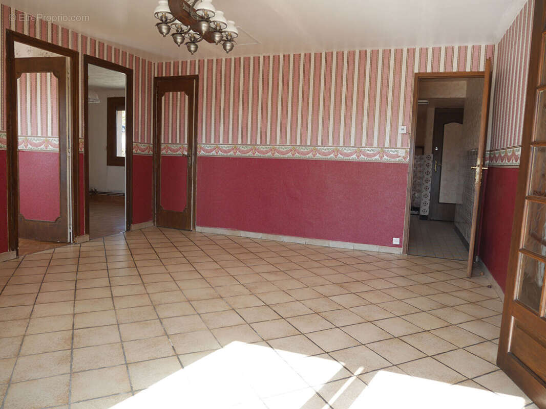 Maison 75 m² à Barentin  - photo 4