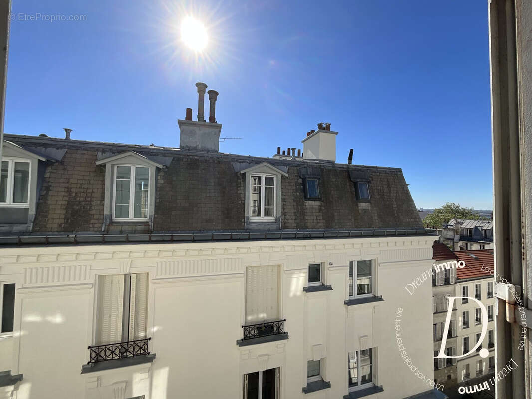 Appartement à PARIS-18E