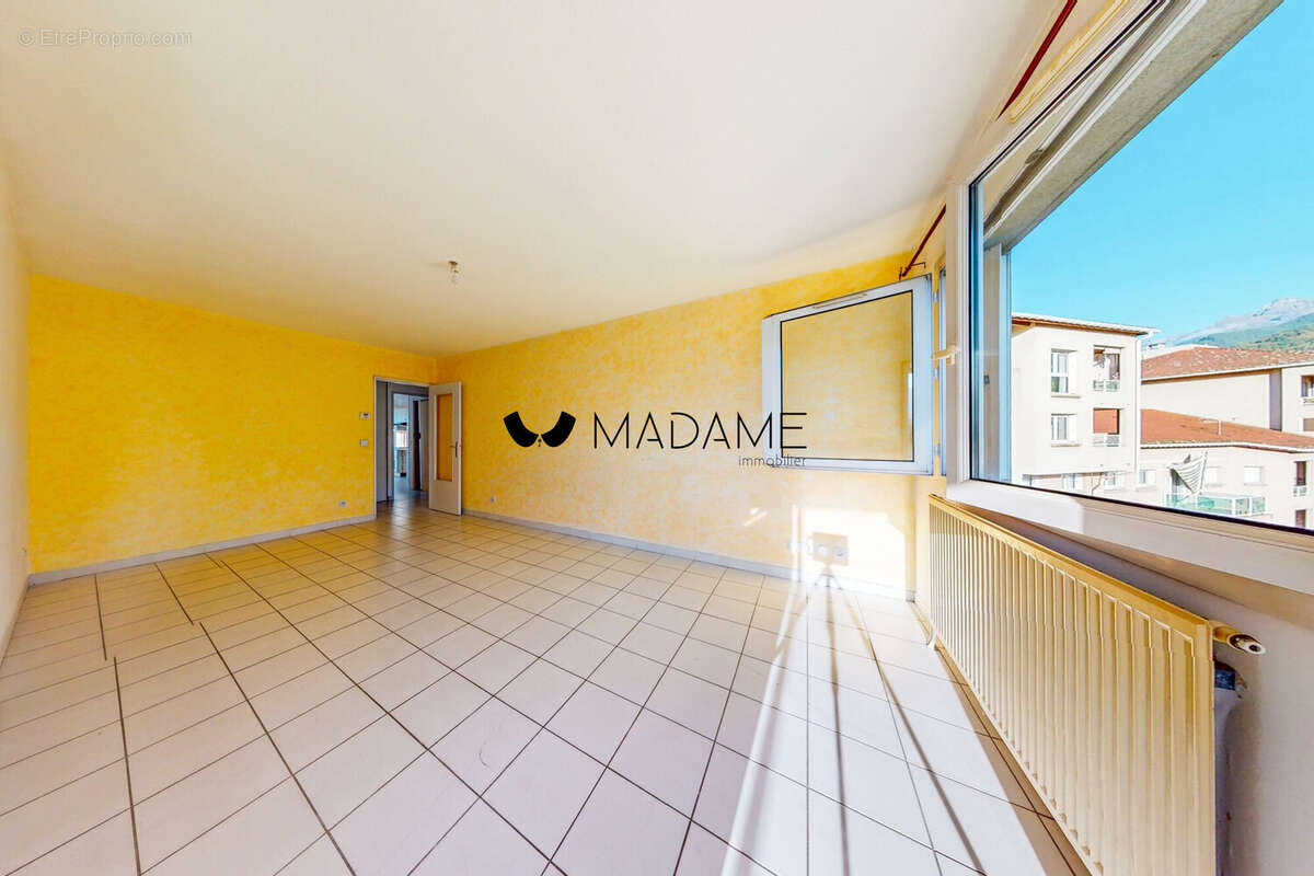 Appartement à GIERES