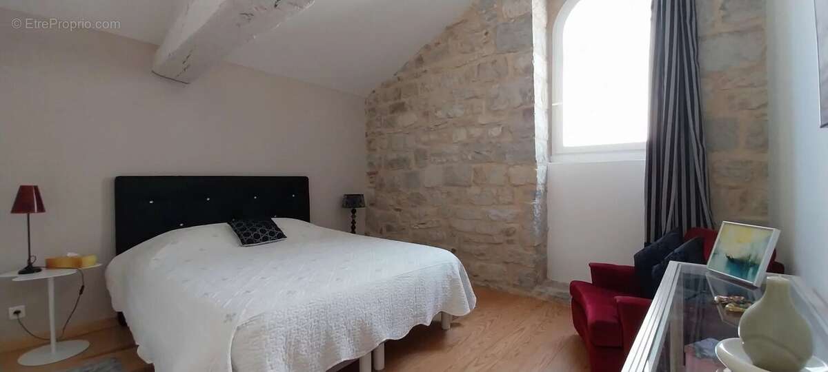 Maison à SAINT-ANTONIN-NOBLE-VAL