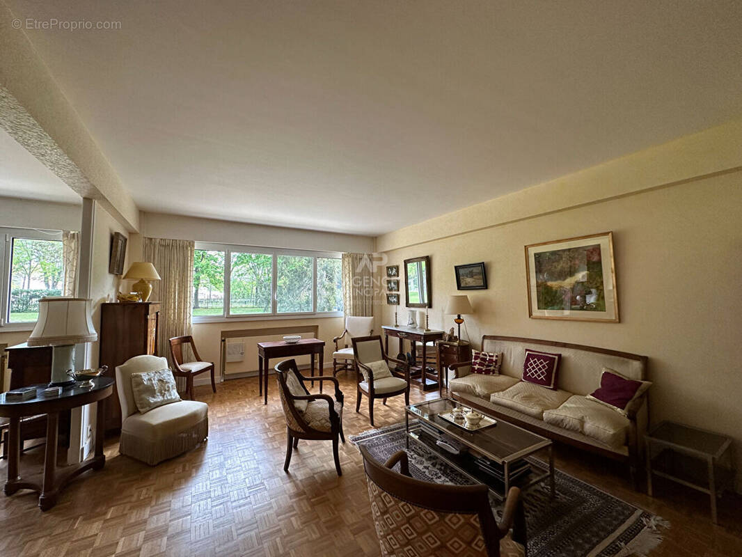 Appartement à MAISONS-LAFFITTE