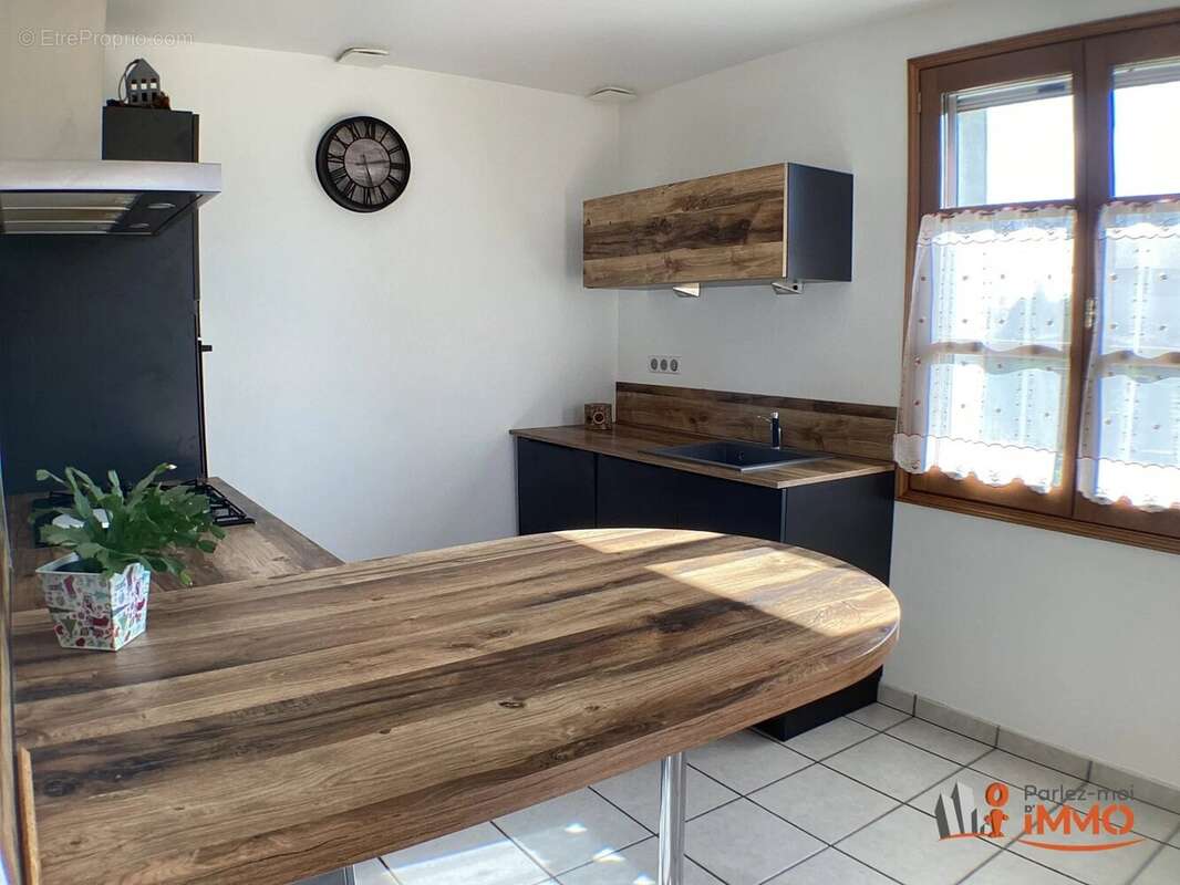 Maison à LA TOURETTE