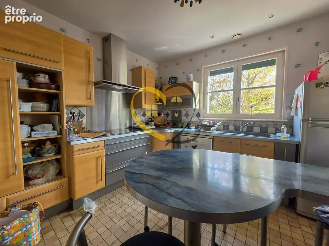 Maison plain-pieds de 148 m² à Trevol - photo 8