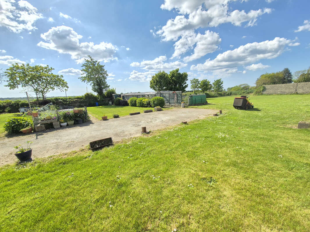 Maison à BOURG-BLANC