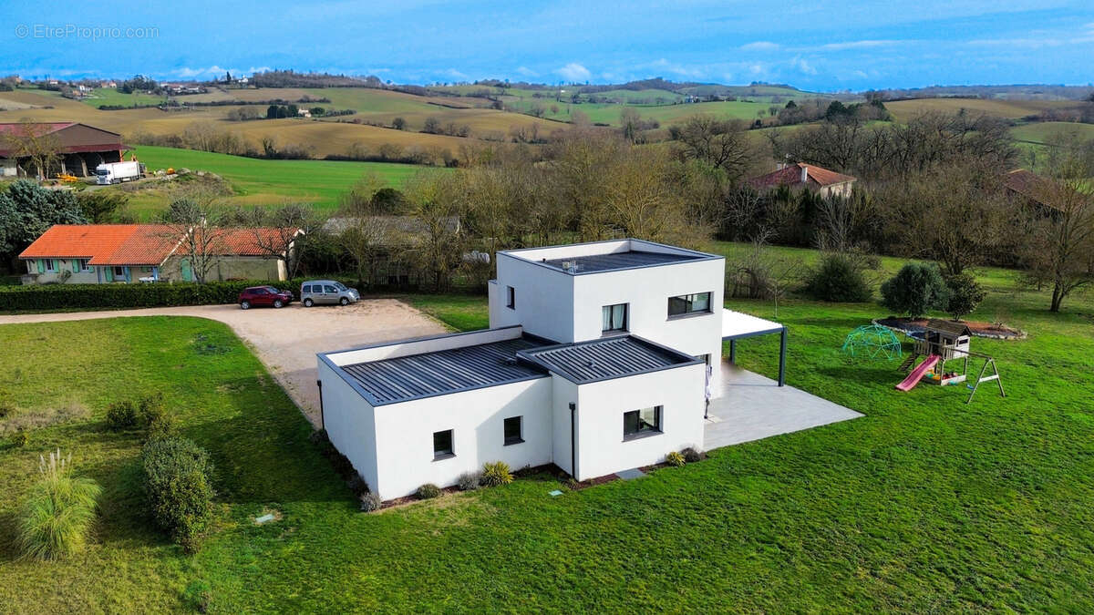 Maison à MAUVEZIN