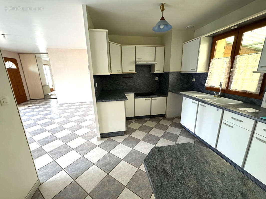 Maison à NEUILLY-EN-THELLE