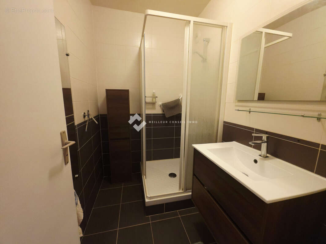 Appartement 80 m² à Saint-Brieuc  - photo 8