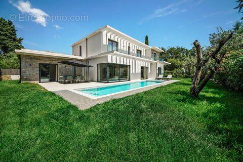 Maison à MOUGINS