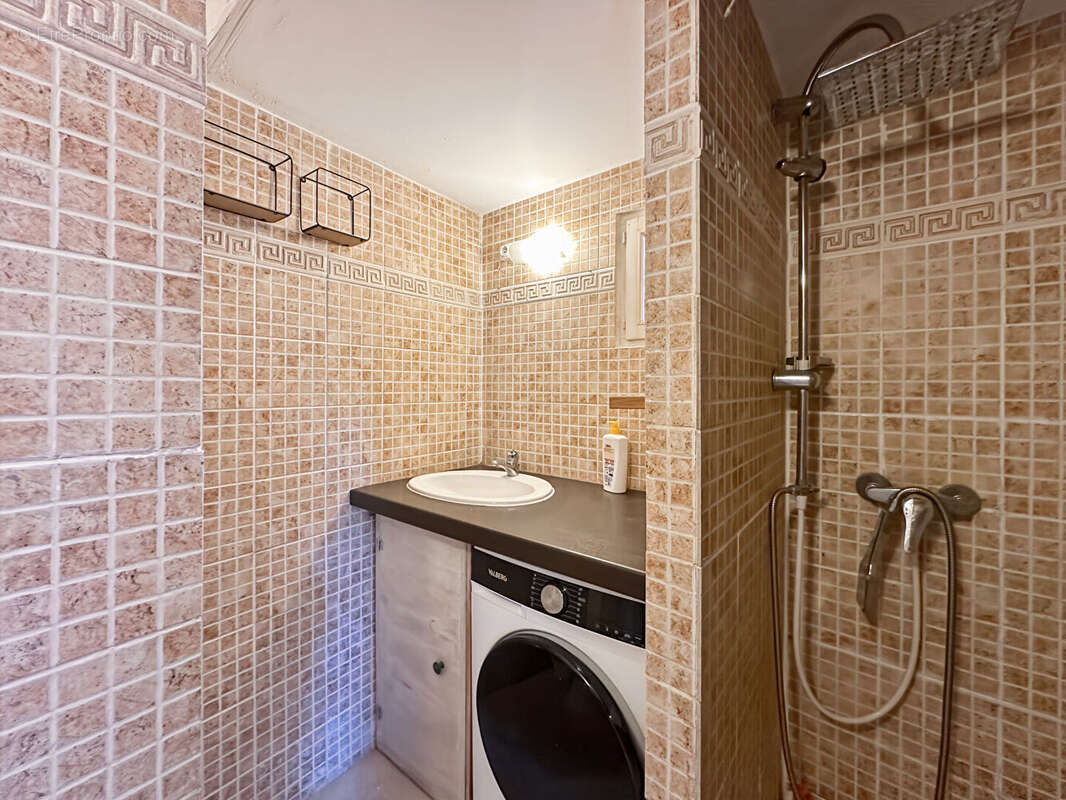 Maison à ENSUES-LA-REDONNE