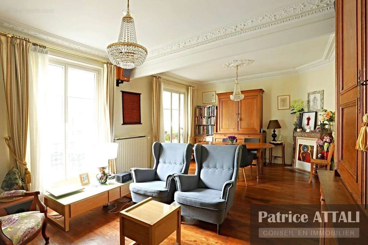 Appartement à PARIS-18E