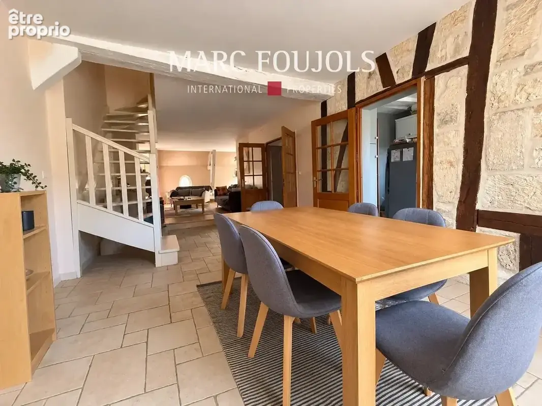 Appartement élégant duplex coeur de Senlis - photo 2