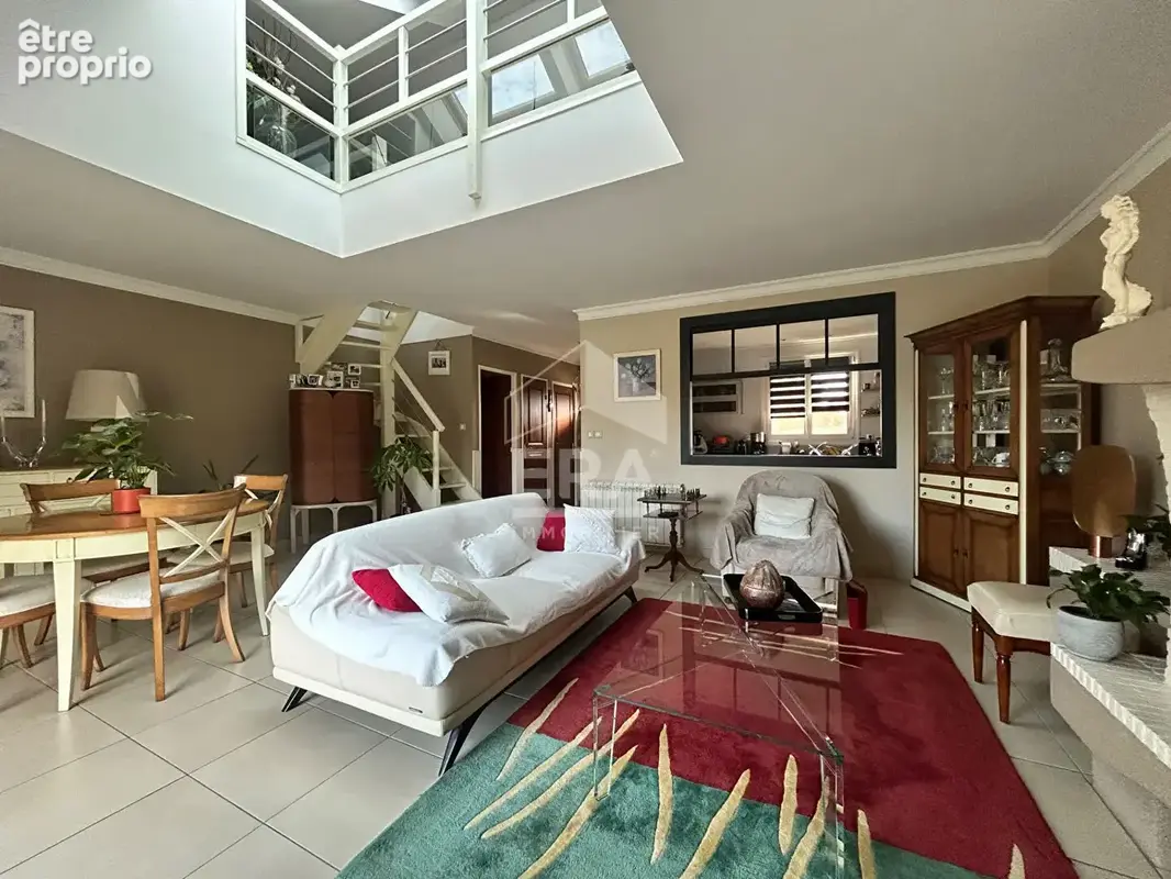 Maison plain pied 122m2 Saint Pavace , 3 chambres, garage et grand terrain - photo 4