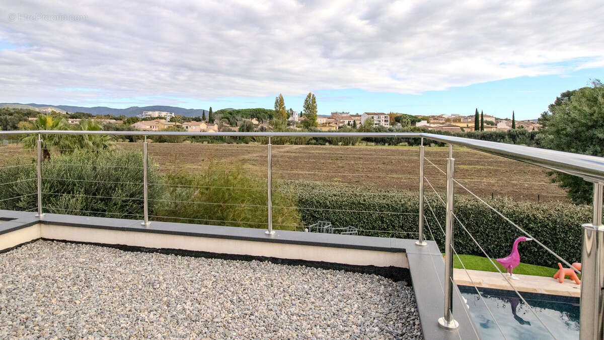 Maison à LA LONDE-LES-MAURES