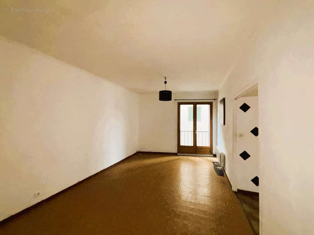 Maison à CAUNES-MINERVOIS