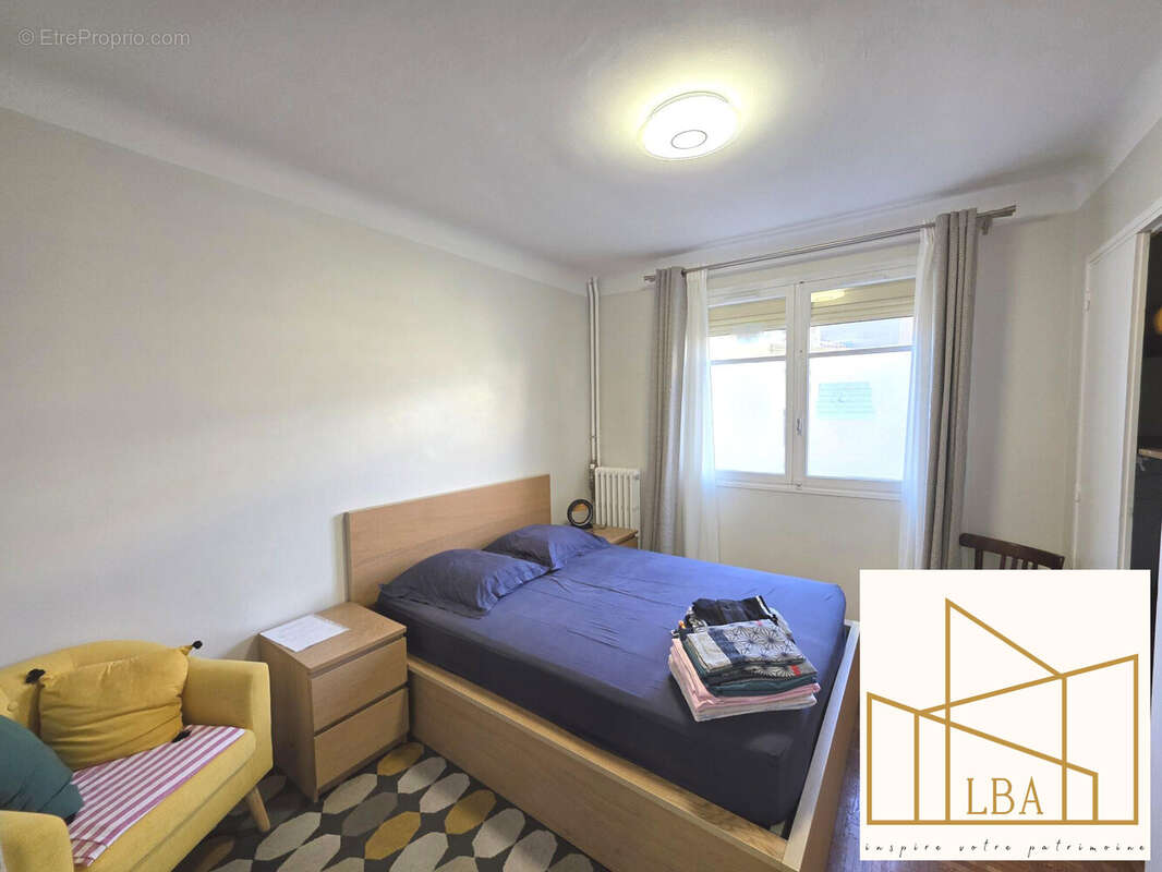 Appartement à MARSEILLE-6E