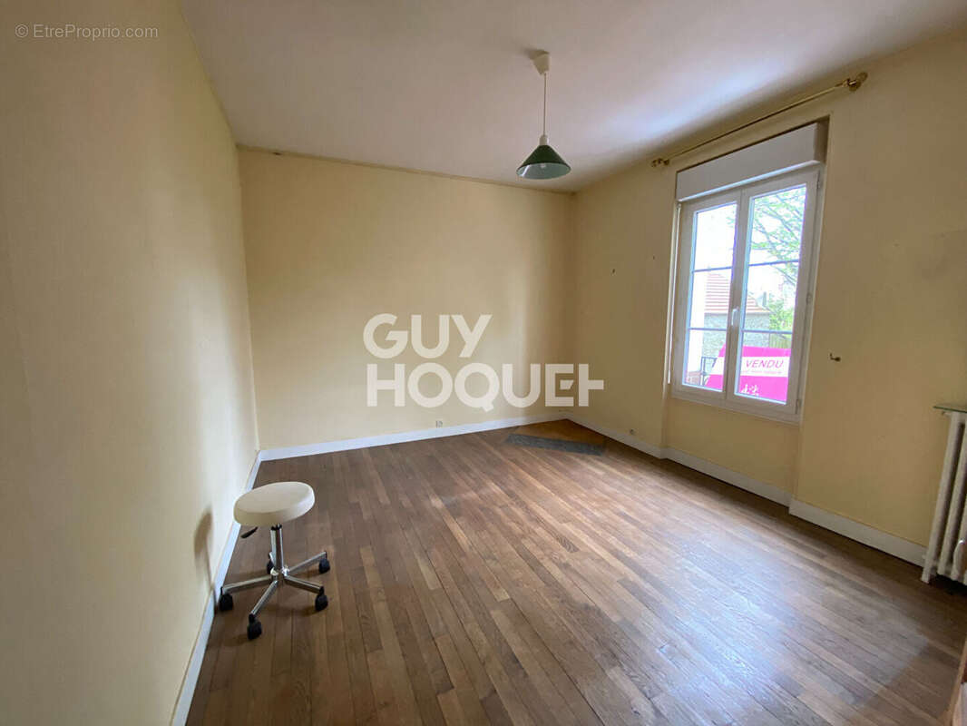 Maison à MILLY-LA-FORET