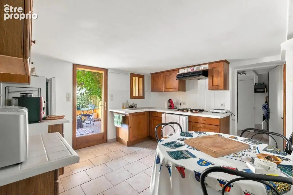 Maison de 6 pièces de 138 m² à Castagniers - photo 7