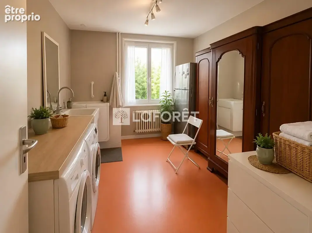 Appartement Roanne 6 pièce(s) 158 m2 avec ascenseur et garage double - photo 9