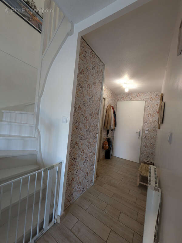 Maison à SAINT-SULPICE