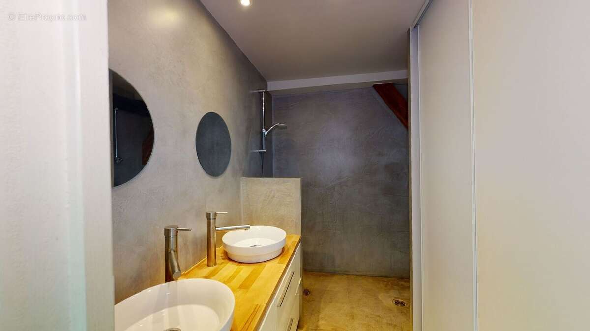 Maison à SAINT-MAUR-DES-FOSSES