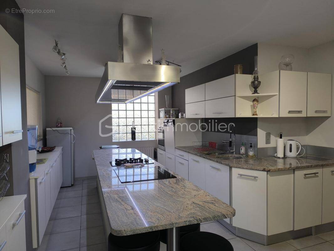 Maison à PARIGNE-L&#039;EVEQUE