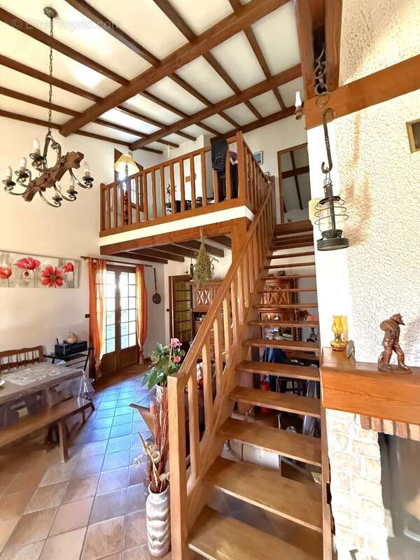 Maison à CHAMP-SUR-DRAC