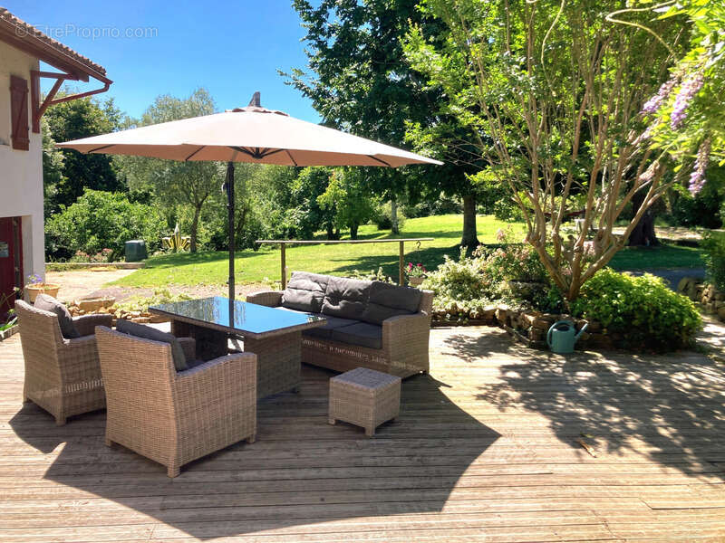 Maison à LA BASTIDE-CLAIRENCE