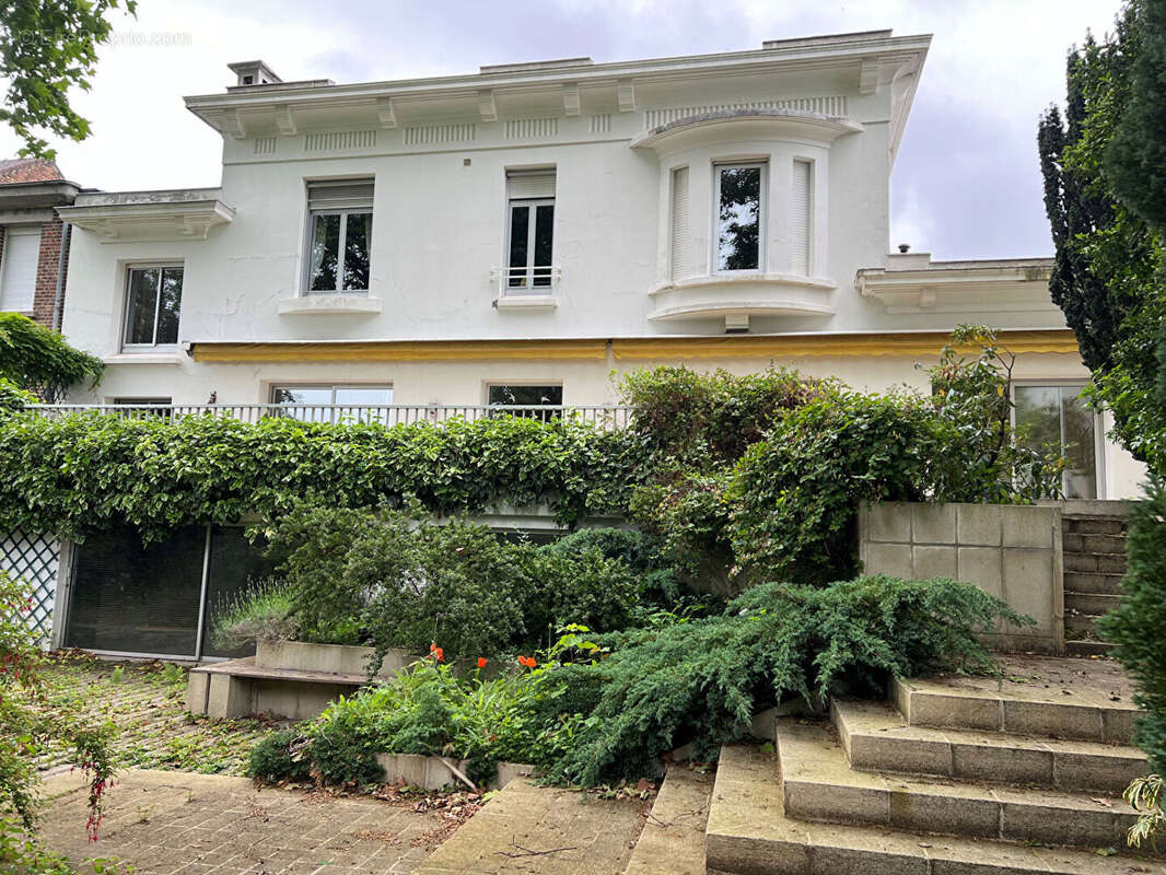 Maison bourgeoise Béthune 15 pièce(s) 300 m2 quartier prisé - photo 5