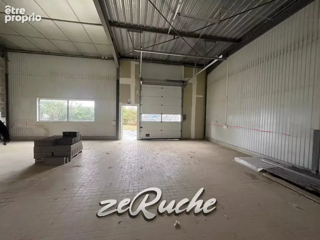 Locaux d’activité à vendre – Douvres-la-Délivrande - photo 2