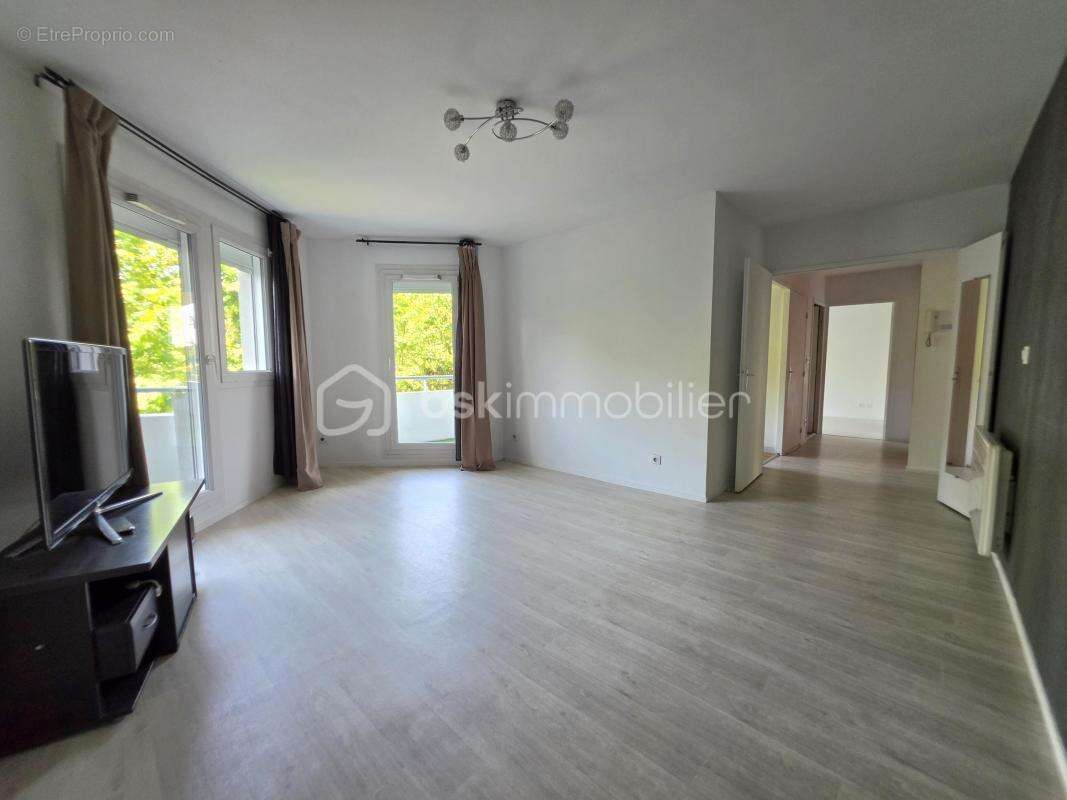 Magnifique F2 47m² deux balcons 11m² plein OUEST cave parking - photo 2