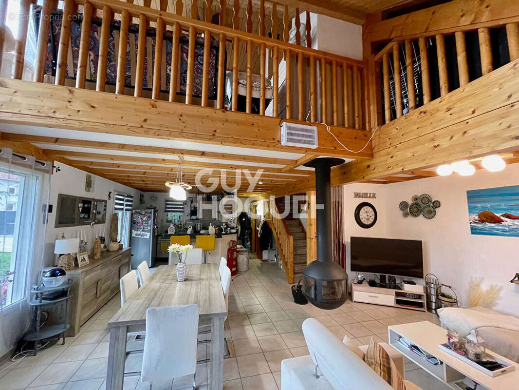 Maison à NOROY-LE-BOURG