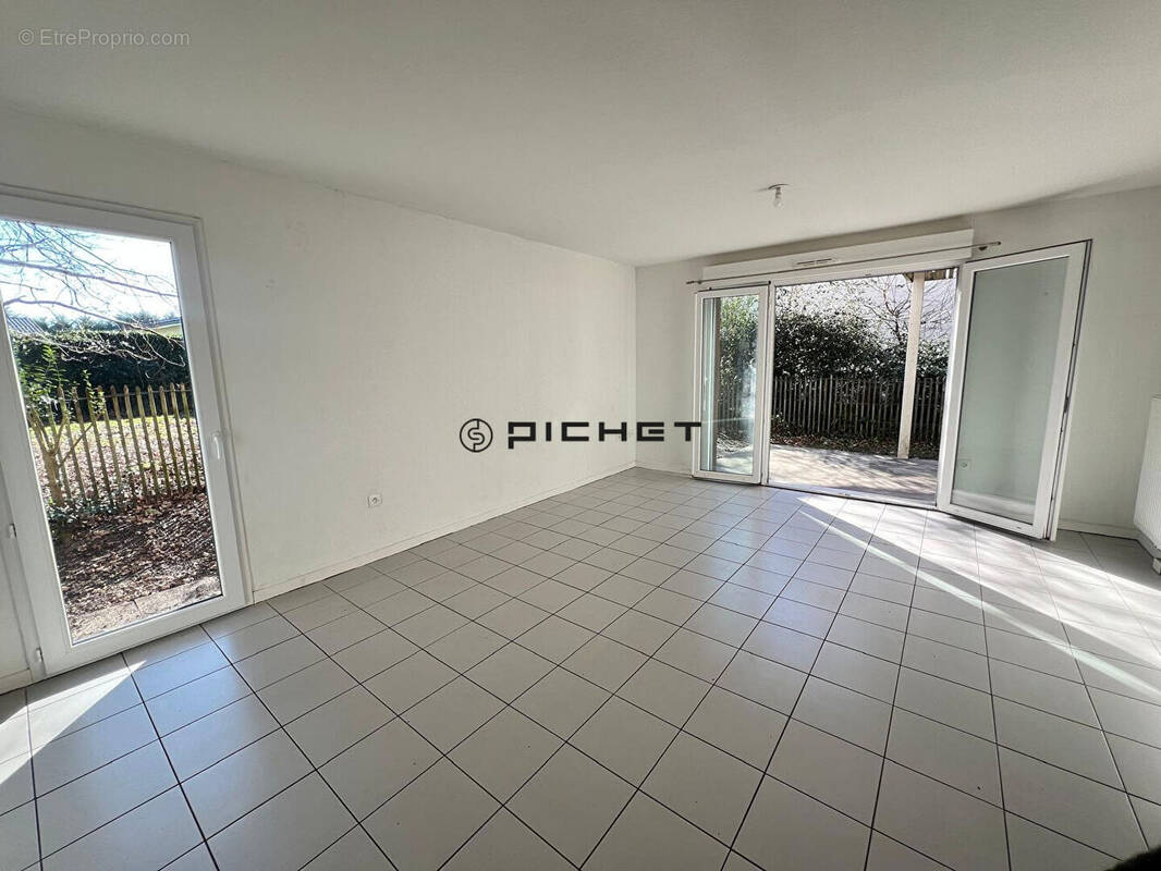 Appartement à SAINT-MEDARD-EN-JALLES