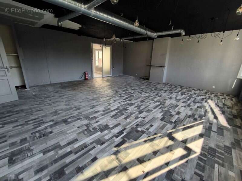 Commerce à CHATEAU-THIERRY