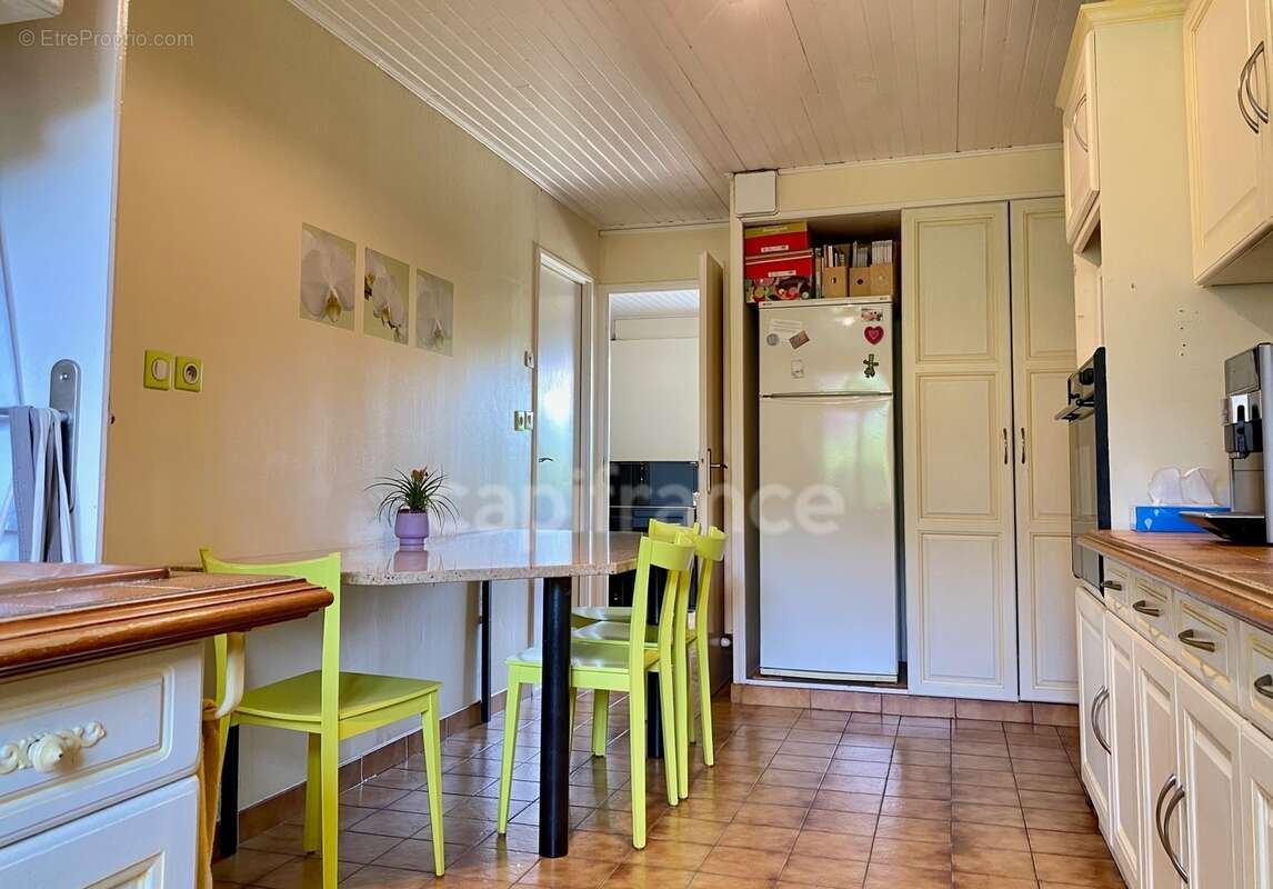 Maison à vendre 6 pièces ECHENEVEX (01) - photo 7