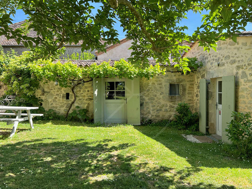 Maison à SAUVETERRE-DE-GUYENNE